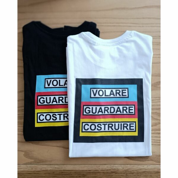 T-shirt con stampa VOLARE GUARDARE COSTRUIRE